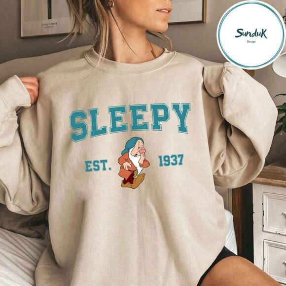 Linda T Other - Disney Sleepy Shirt Princess Snow White And 7 Dawfs Sweatshirt